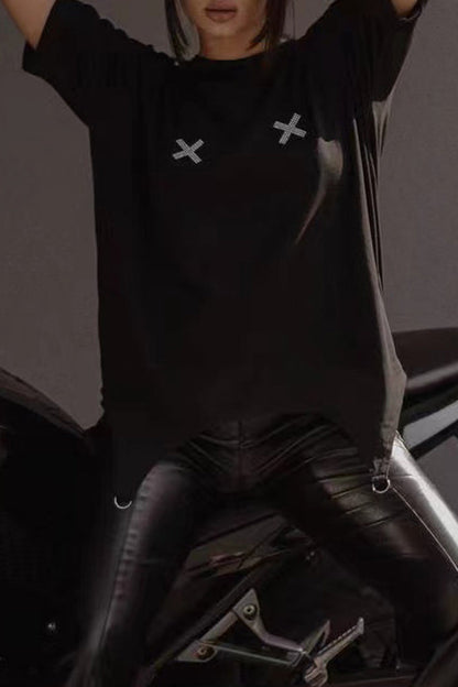 Camisetas informales asimétricas con cuello redondo y letras en forma de corazón
