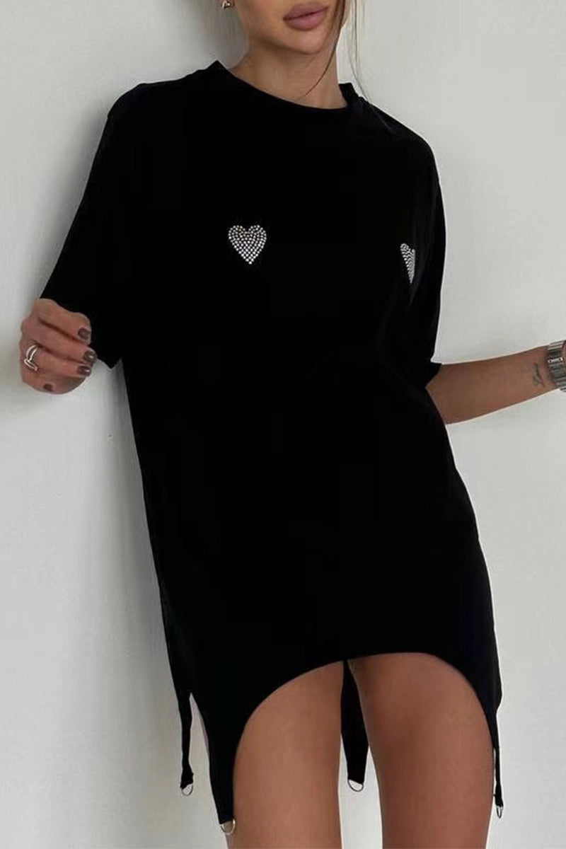 Camisetas informales asimétricas con cuello redondo y letras en forma de corazón