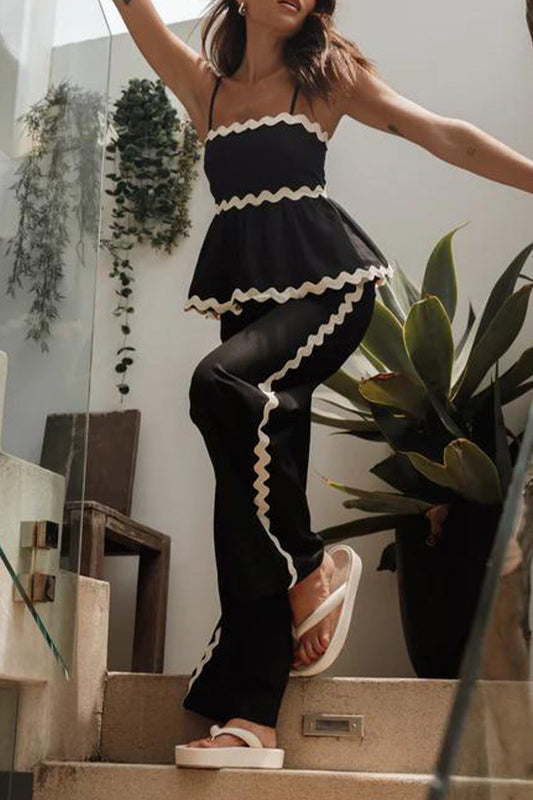 Conjunto informal de dos piezas con estampado ondulado, cordón ajustable, espalda descubierta y contraste, sin mangas
