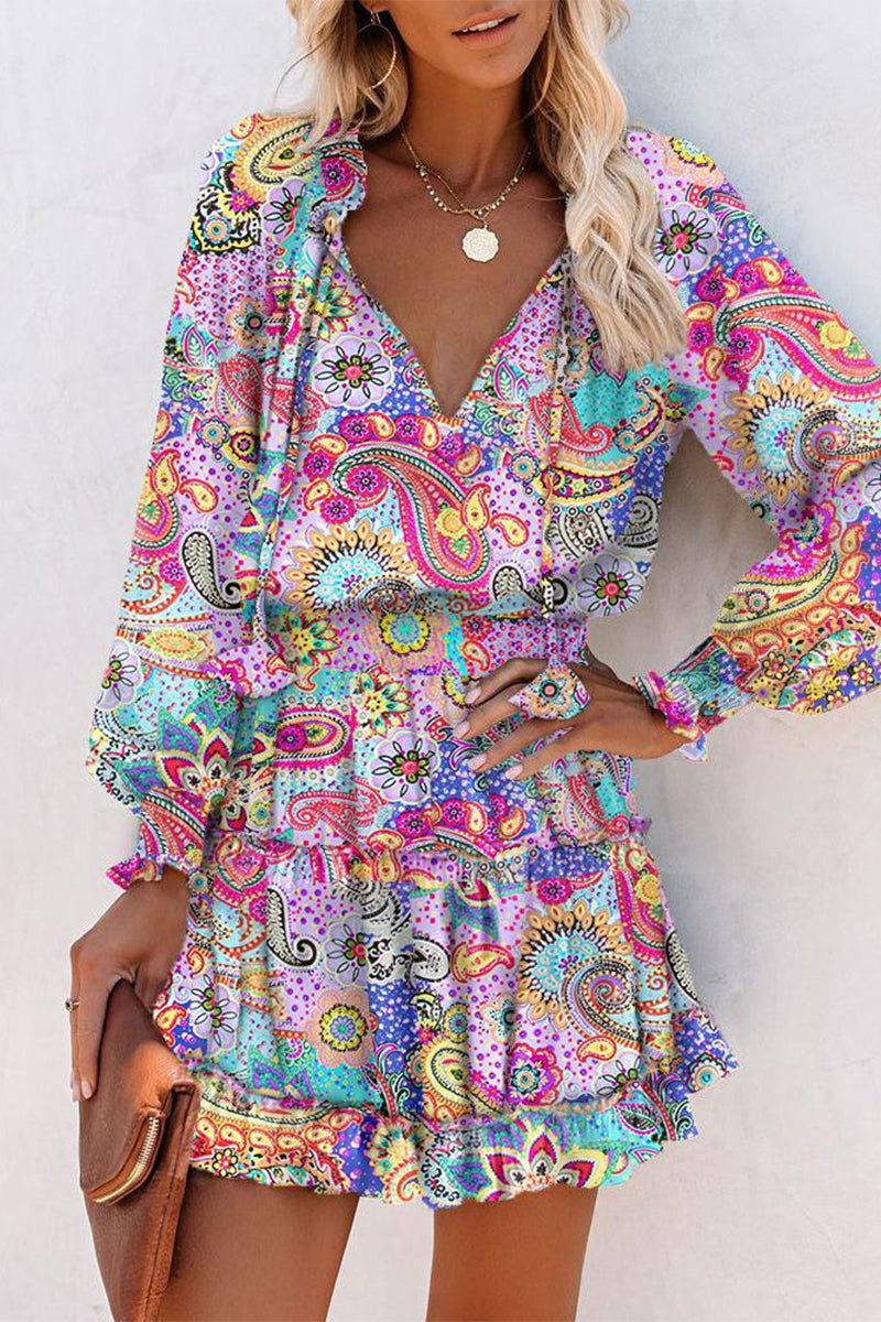 Falda con estampado geométrico vintage, volantes, escote en V y cintura alta