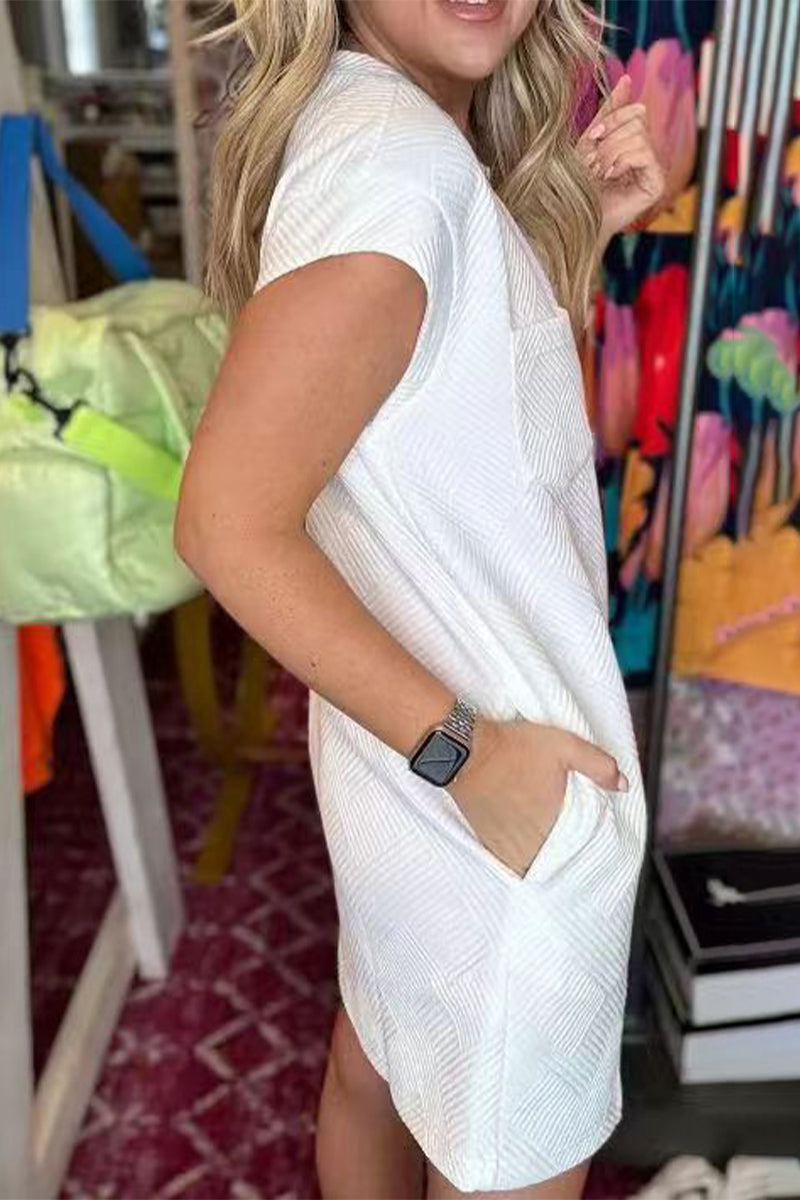 Vestido informal sencillo de manga corta con cuello redondo y bolsillos lisos