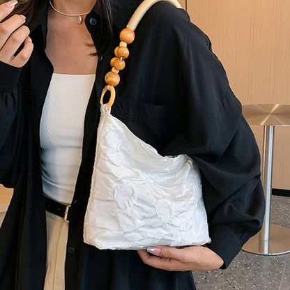 Bolsos vintage elegantes con flores y cuentas plegables