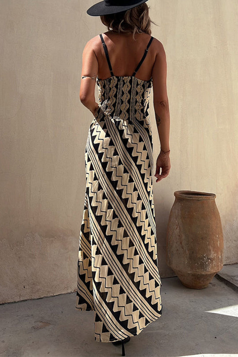 Vestidos bohemios de vacaciones con cuello en V y estampado de rayas y patchwork