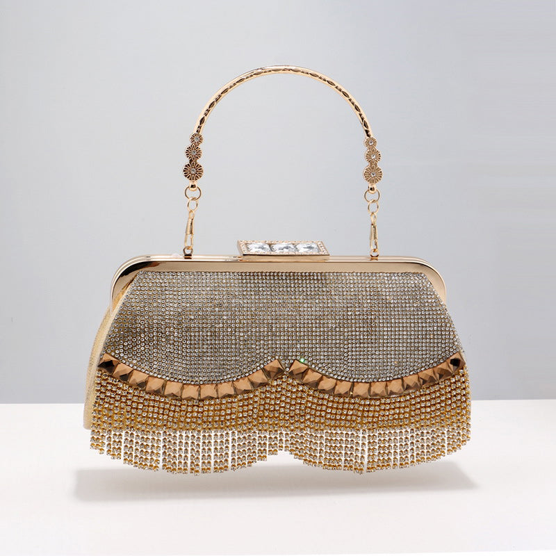 Bolsos de patchwork con borlas de calle