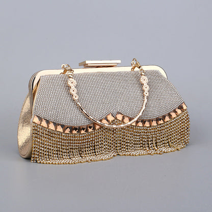 Bolsos de patchwork con borlas de calle
