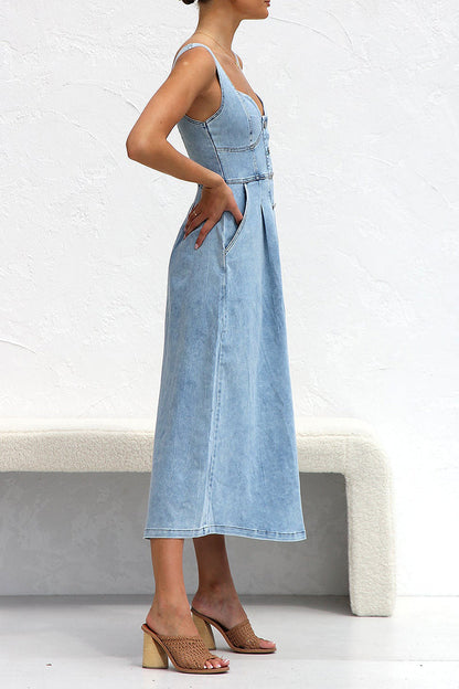 Elegante vestido vaquero holgado sin mangas con cuello en V y hebilla de bolsillo antiguo de color sólido