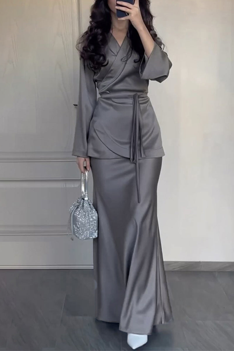 Elegante simplicidad, diseño de tirantes sólidos, escote en V, manga larga, dos piezas