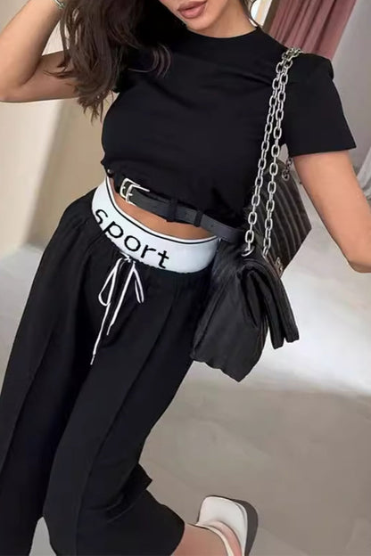 Conjunto informal de dos piezas de estilo británico, liso, con cordón y cinturón, cuello redondo, manga corta