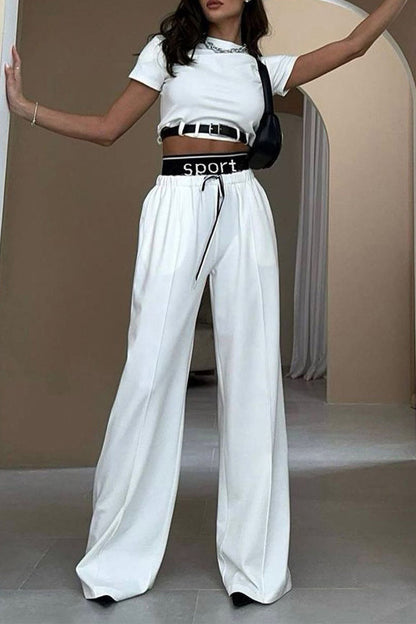 Conjunto informal de dos piezas de estilo británico, liso, con cordón y cinturón, cuello redondo, manga corta
