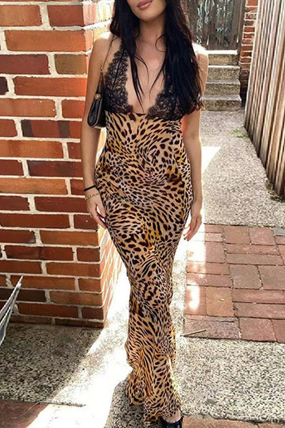 Vestido sexy de un solo paso con falda halter, sin espalda y con encaje y flores de leopardo