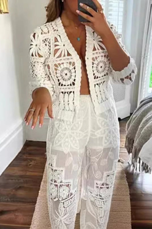 Conjunto de dos piezas sexy de manga larga con escote en V y flores ahuecadas con gancho sólido