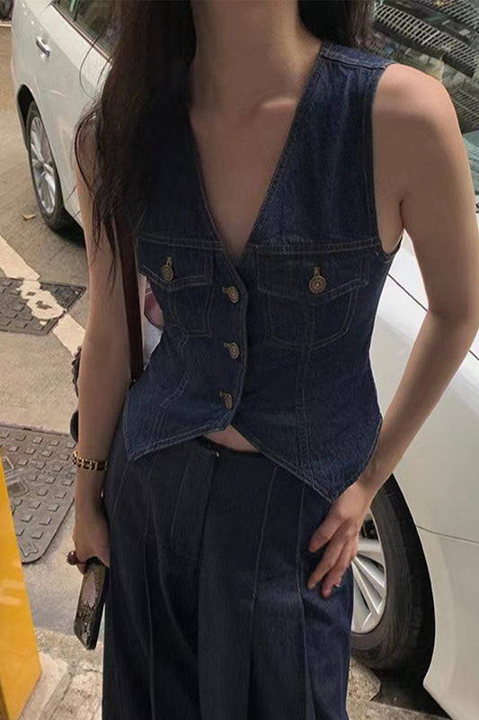 Chaqueta vaquera informal de corte regular, sin mangas, con cuello en V, botones y bolsillos lisos
