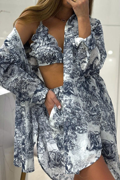 Conjunto de tres piezas con estampado animal, bolsillos, botones, cuello vuelto, manga larga