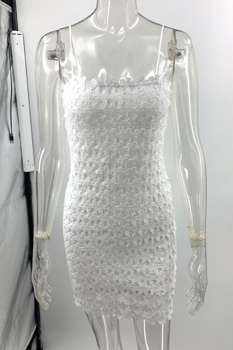 Vestidos sexis de encaje sólido con falda de un solo paso ahuecada