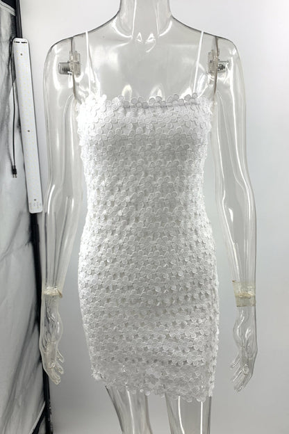 Vestidos sexis de encaje sólido con falda de un solo paso ahuecada
