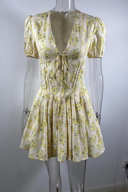 Vestidos elegantes y dulces con estampado de flores y escote en V tipo A