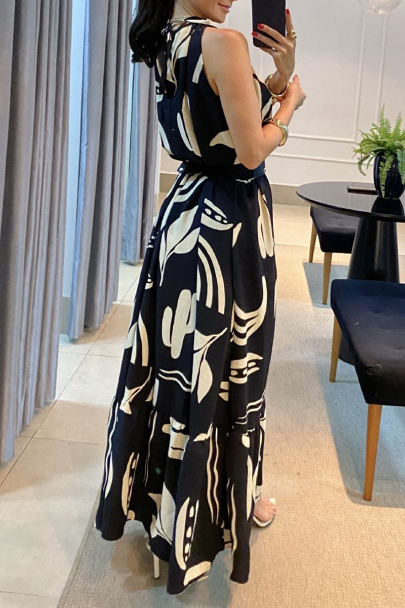 Elegante vestido estampado geométrico con pliegues y cuello redondo sin cinturón