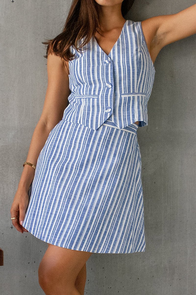 Conjunto elegante de dos piezas con cuello en V, sin mangas y rayas en contraste