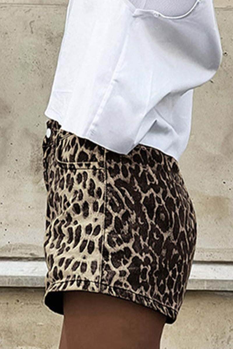Pantalones casuales holgados con estampado de leopardo y bolsillos tipo A con estampado completo