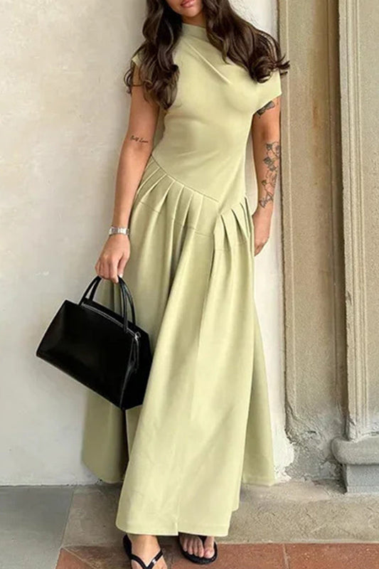 Vestidos elegantes de corte A con cuello oblicuo y pliegues sólidos y simplicidad