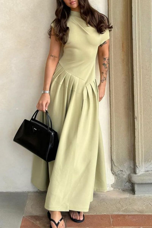 Vestidos casuales de color sólido con fruncido y cuello alto hasta la mitad