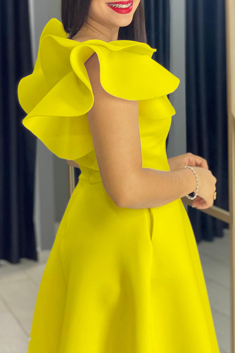 Vestidos de celebridades con cuello en V, línea A, con volantes y patchwork en color liso (4 colores)