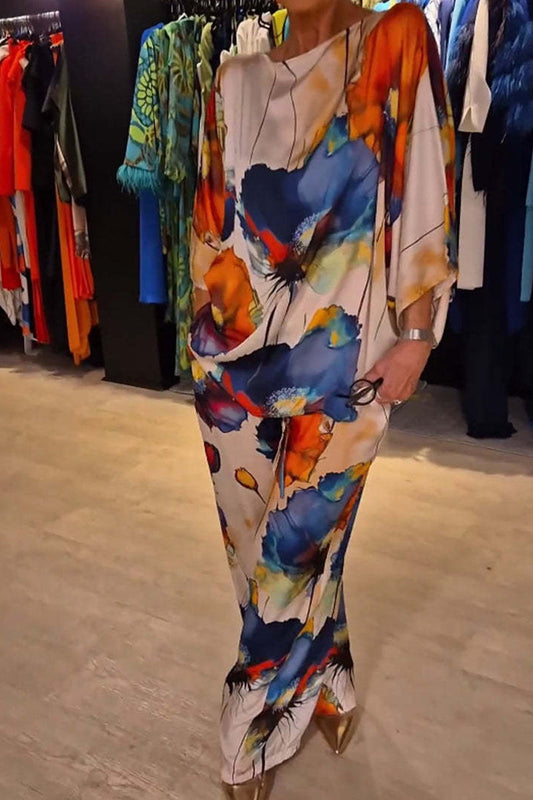 Conjunto informal de dos piezas, tres cuartos y cuello redondo con estampado floral urbano