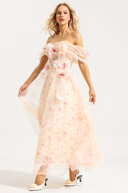 Vestido midi de malla con estampado floral 3D y hombros descubiertos 