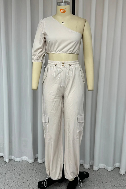 Conjunto de dos piezas sexy de manga corta con cuello oblicuo irregular y botones de cordón de color sólido para uso diario