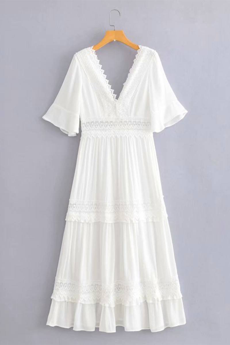 Vestidos sexis de corte A con escote en V, espalda descubierta y calados en color sólido