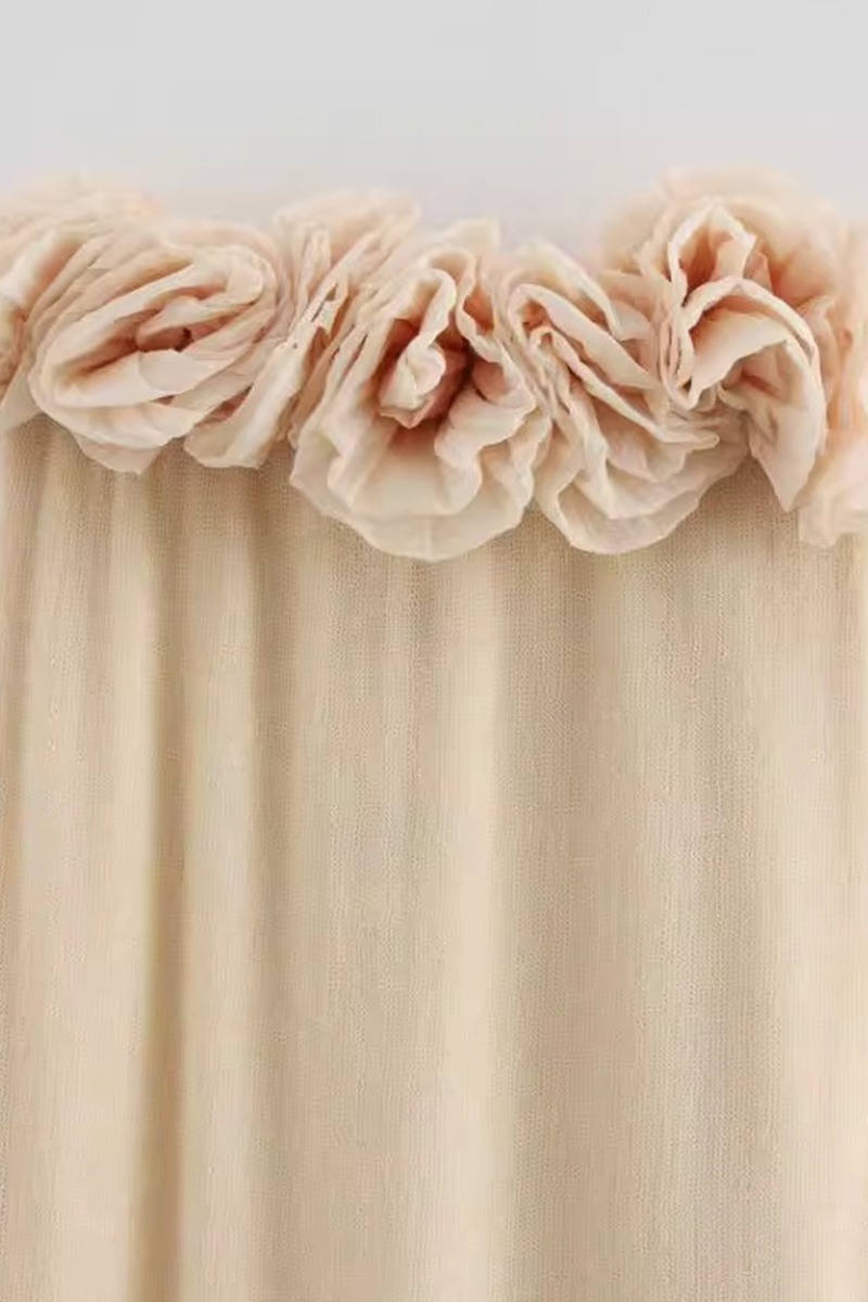 Vestidos sexis sin tirantes con forma de flor fruncida en color sólido