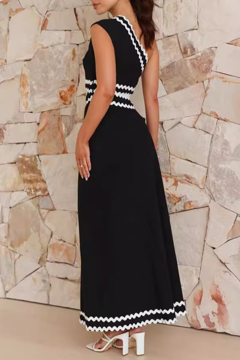 Vestidos sexis de falda de un solo paso con cuello oblicuo en contraste y patchwork ondulado