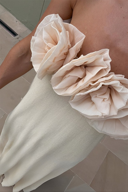 Vestidos sexis sin tirantes con forma de flor fruncida en color sólido
