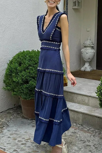 Elegante vestido de color liso con flecos y cuello en V sin mangas