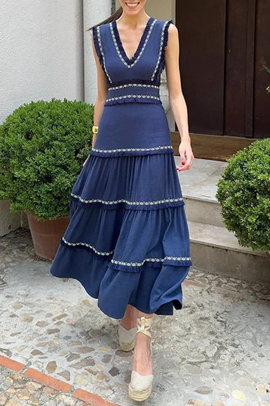 Elegante vestido de color liso con flecos y cuello en V sin mangas
