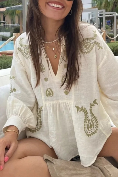 Blusas con cuello en V en contraste y flores bordadas