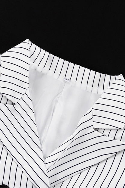 Conjunto de dos piezas de manga larga con cuello vuelto, abertura y botones con estampado de rayas elegante de calle