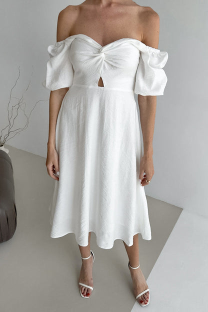 Elegantes vestidos de corte A con hombros descubiertos y fruncidos en color liso