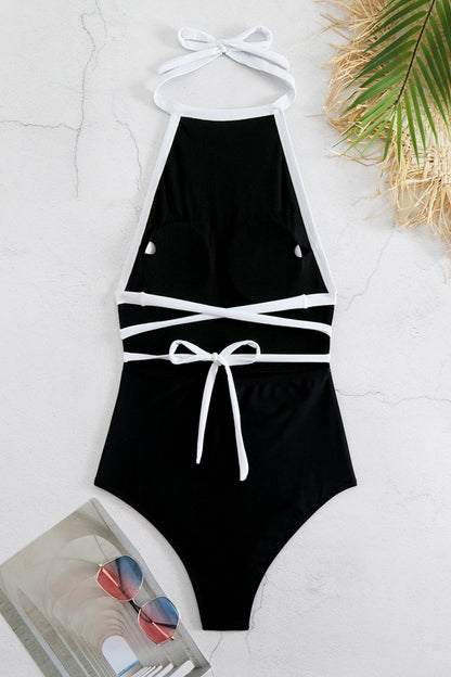 Traje de baño sexy de patchwork con espalda descubierta, cinturón y contraste (con relleno)
