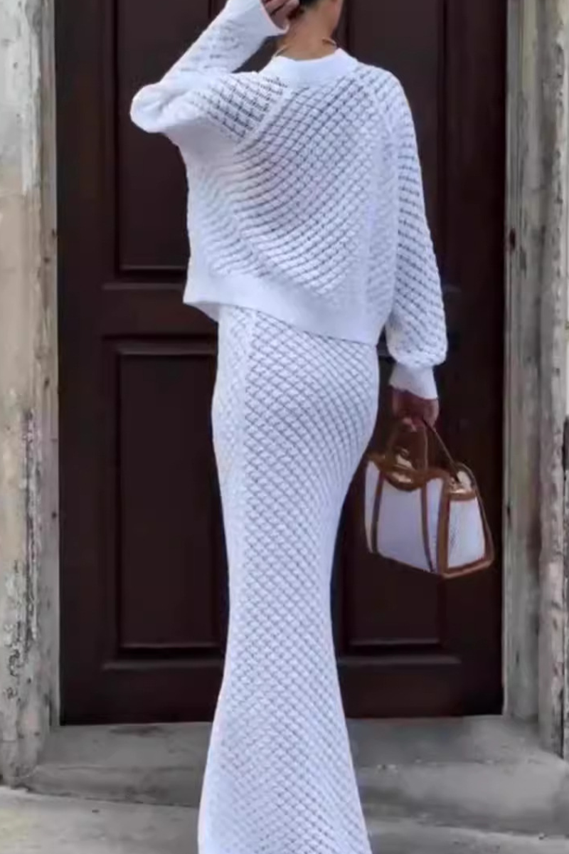 Conjunto de dos piezas elegante de color liso con botones calados, escote en V y manga larga