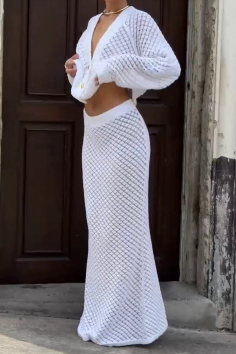 Conjunto de dos piezas elegante de color liso con botones calados, escote en V y manga larga