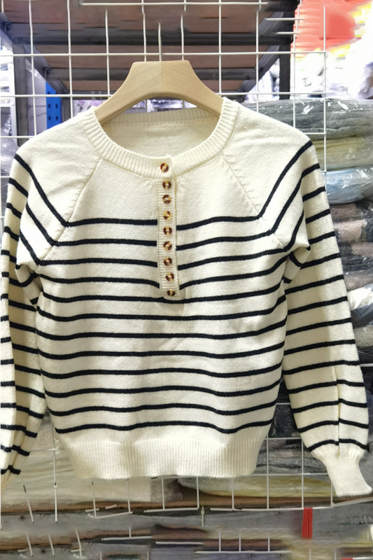 Suéteres casuales de cuello redondo con contraste y tejido de hebilla y rayas