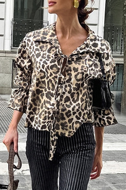 Blusas casuales con cuello vuelto, cordones y estampado de leopardo