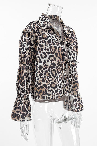 Blusas casuales con cuello vuelto, cordones y estampado de leopardo