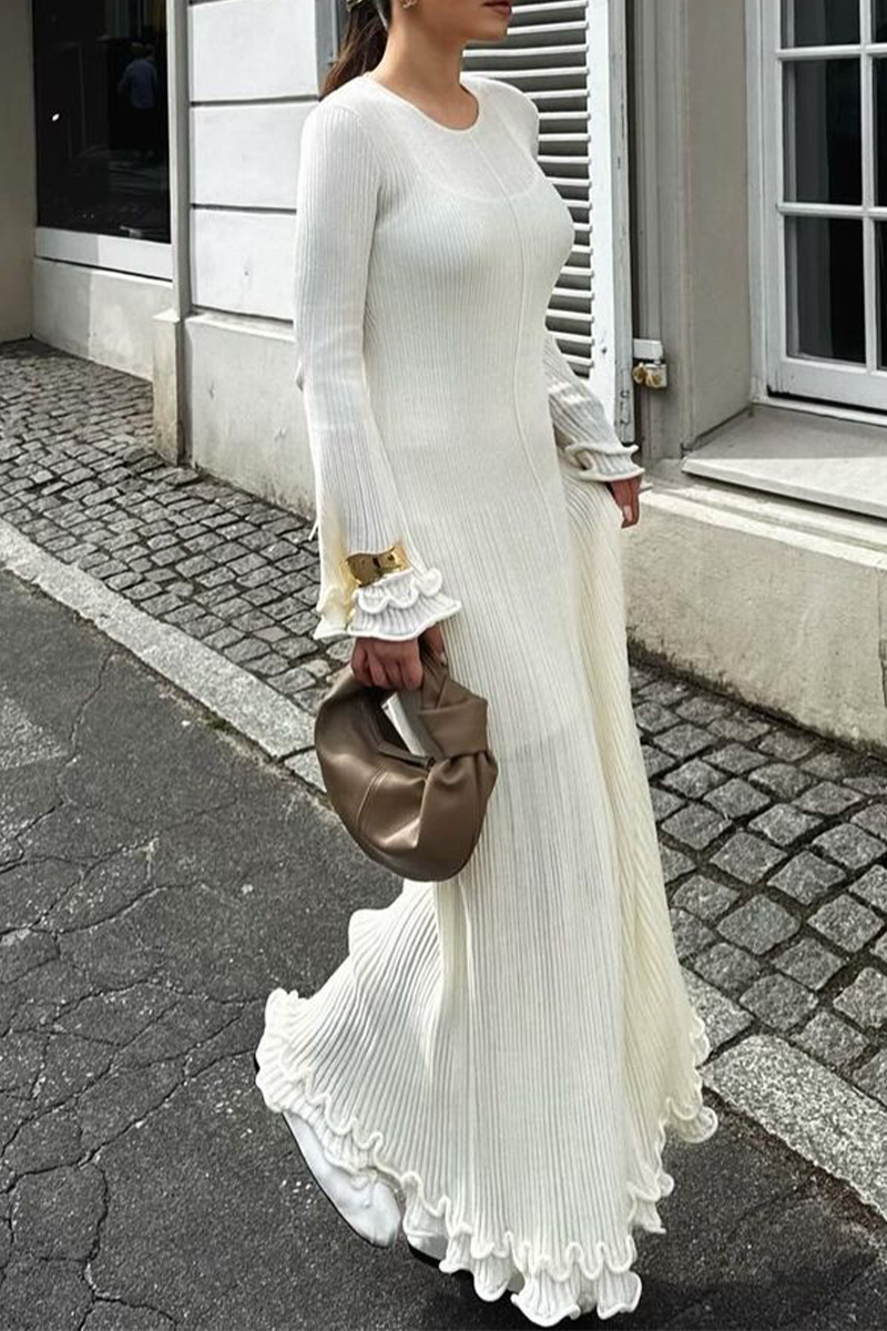 Elegante vestido de falda de un solo paso con cuello redondo, espalda descubierta y cordones en color sólido