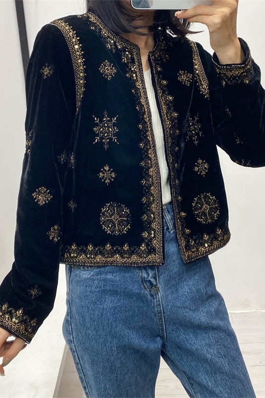 Prendas de abrigo informales con cuello redondo y flores bordadas