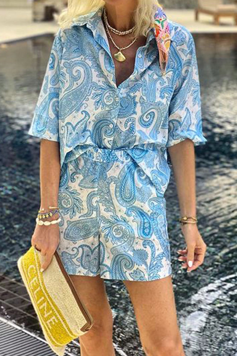 Conjunto informal de dos piezas con estampado floral, bolsillo, cuello vuelto, manga corta