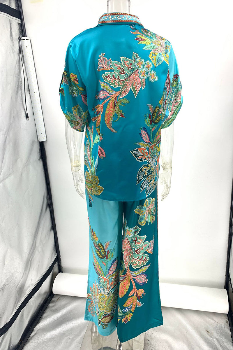 Conjunto informal de dos piezas con estampado floral y patchwork, cuello vuelto, manga larga