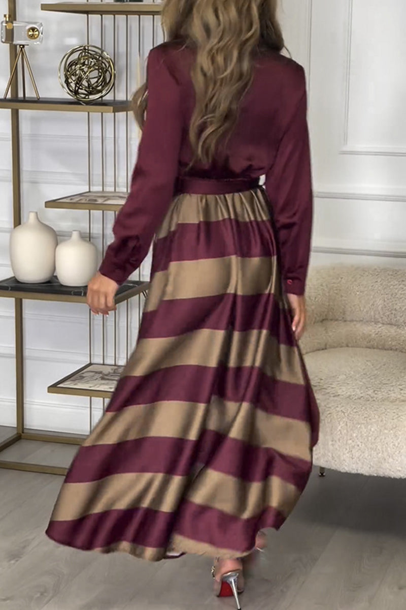 Elegante vestido camisero de rayas con cordones y cuello vuelto en contraste