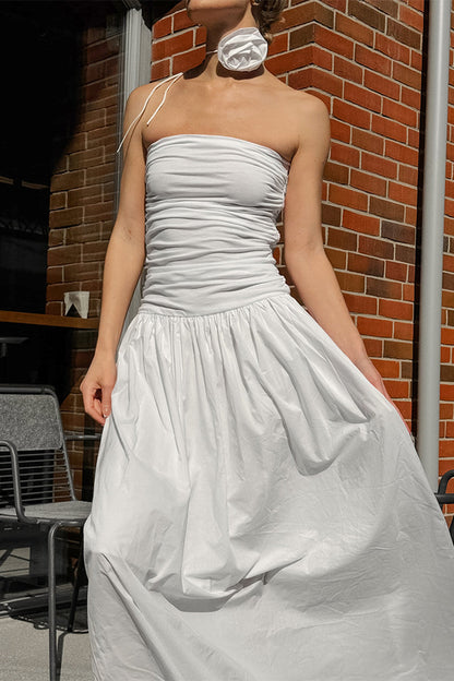 Vestidos sexys sin tirantes con flores fruncidas